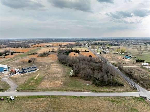 3.3 Acres of Residential Land for Sale in Porter, Oklahoma