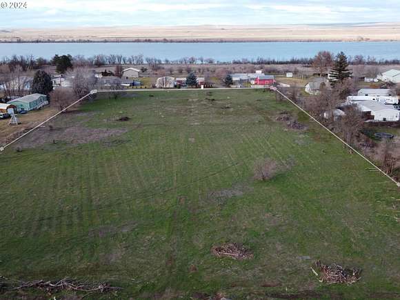 4.2 Acres of Residential Land for Sale in Irrigon, Oregon