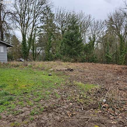 0.38 Acres of Residential Land for Sale in Newberg, Oregon