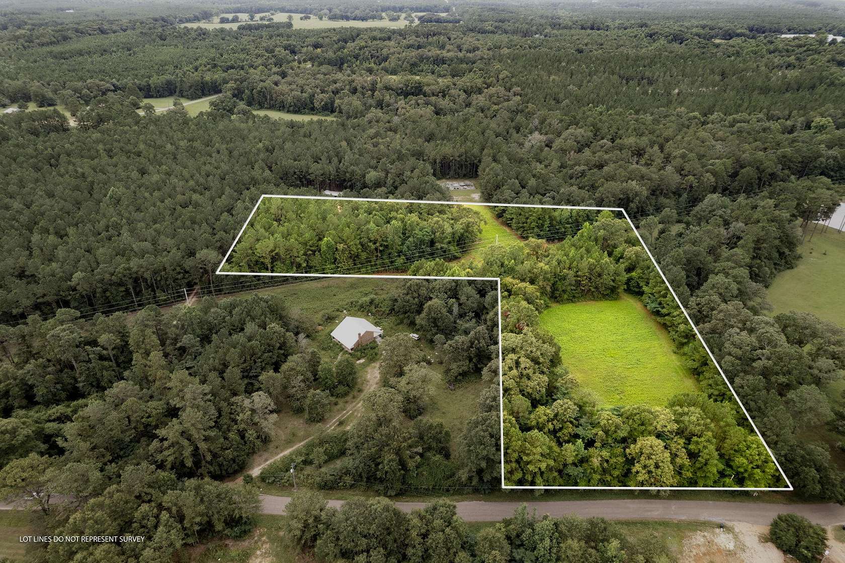 5.6 Acres of Residential Land for Sale in Sumrall, Mississippi