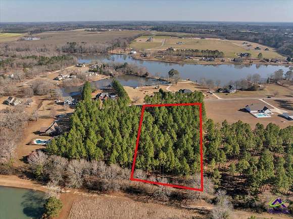 2.1 Acres of Residential Land for Sale in Cochran, Georgia