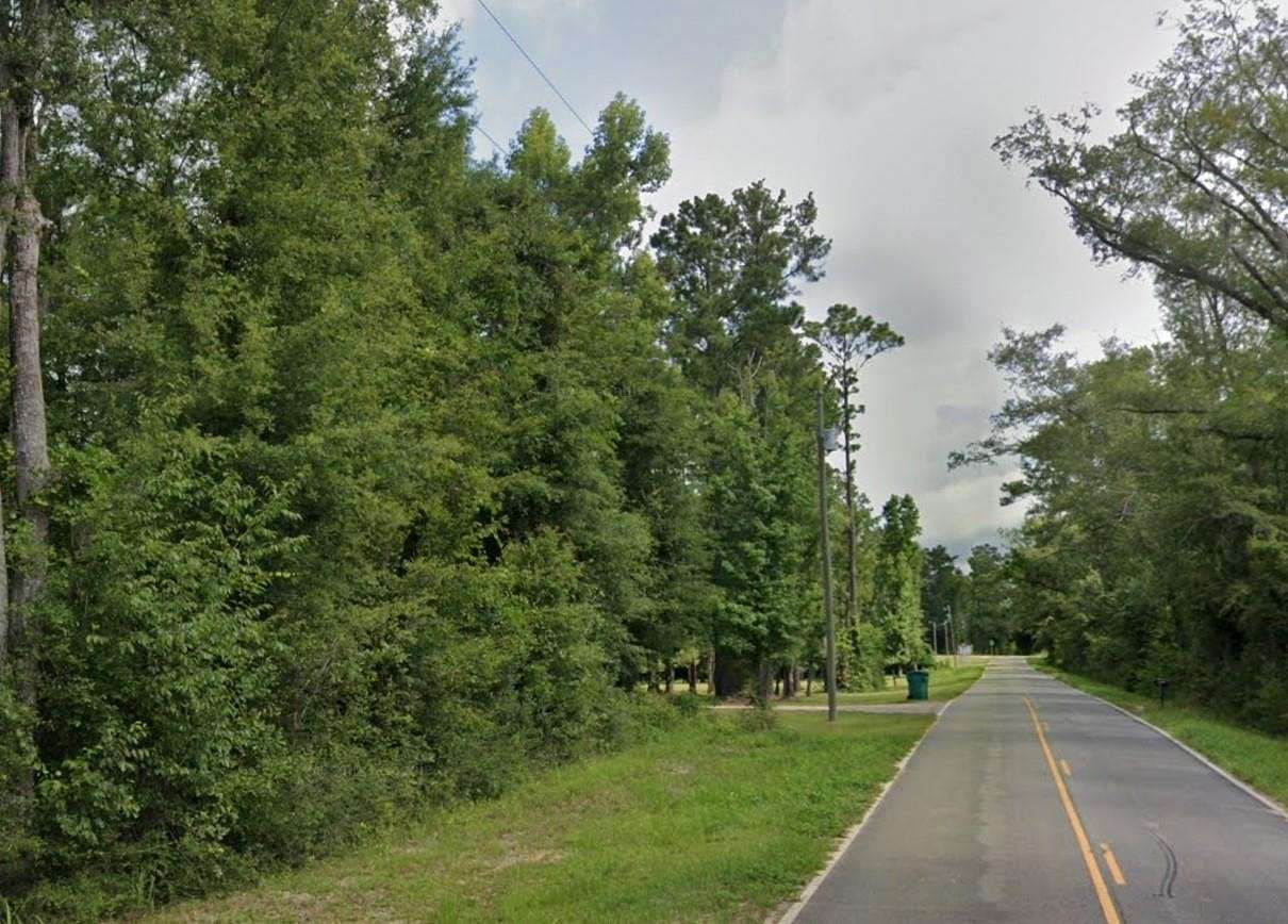 10 Acres of Recreational Land for Sale in Cottondale, Florida