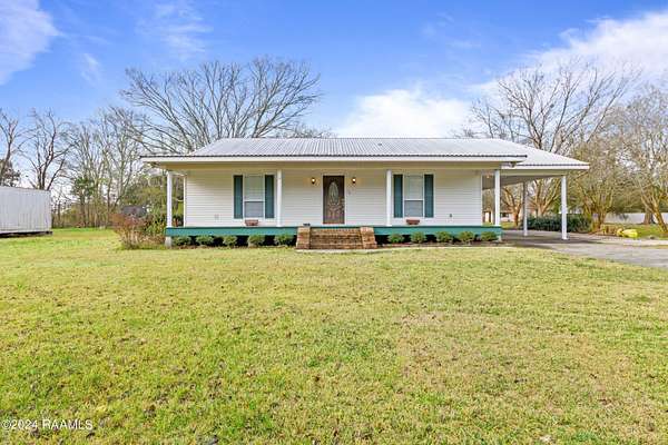 4 Acres of Land with Home for Sale in St. Martinville, Louisiana
