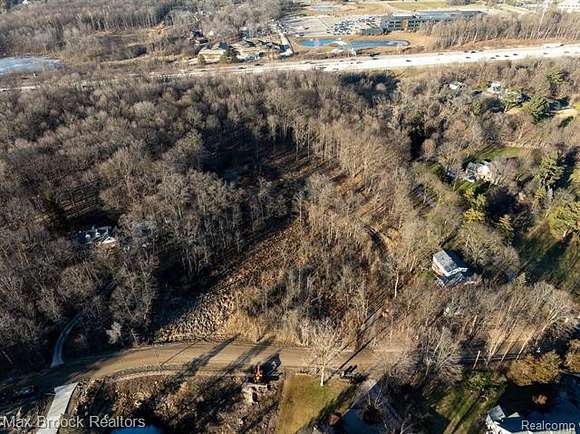 4.2 Acres of Residential Land for Sale in Farmington Hills, Michigan