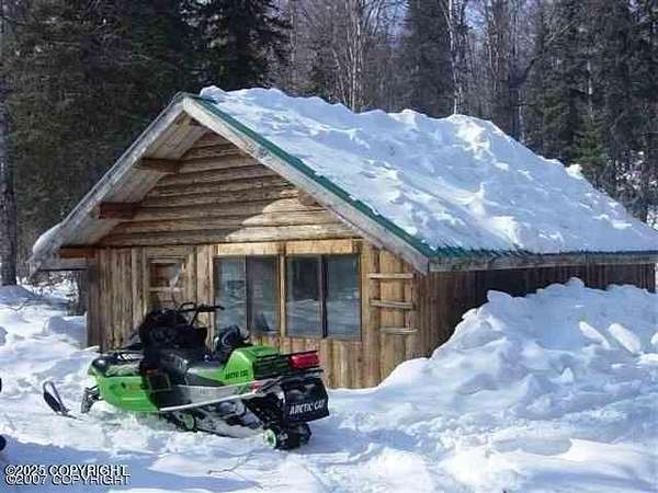 5 Acres of Residential Land with Home for Sale in Skwentna, Alaska