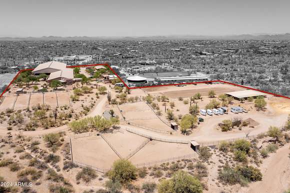 20 Acres of Agricultural Land with Home for Sale in Scottsdale, Arizona