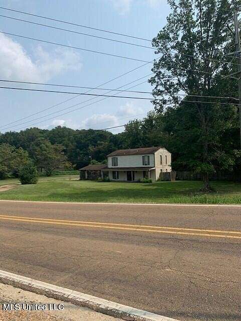 2.4 Acres of Improved Mixed-Use Land for Sale in Nesbit, Mississippi