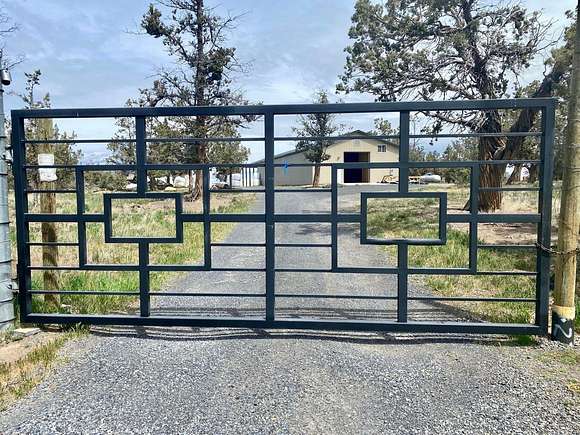 38.2 Acres of Agricultural Land with Home for Sale in Bend, Oregon