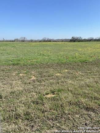 1.1 Acres of Residential Land for Sale in Floresville, Texas