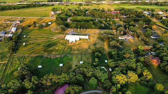 22.8 Acres of Agricultural Land with Home for Sale in Mankato, Minnesota
