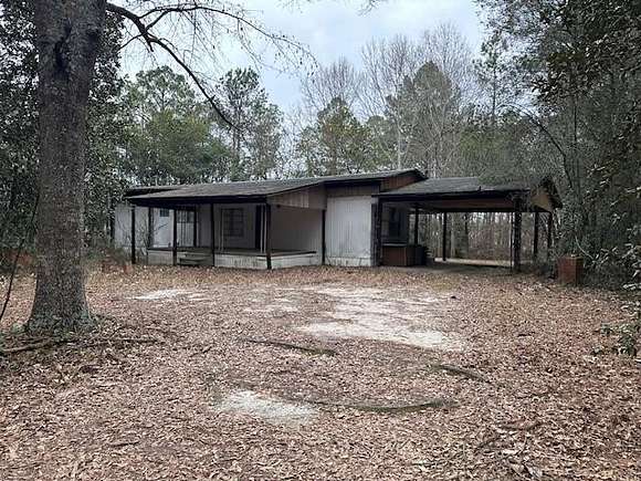 2.1 Acres of Residential Land with Home for Sale in Lyons, Georgia
