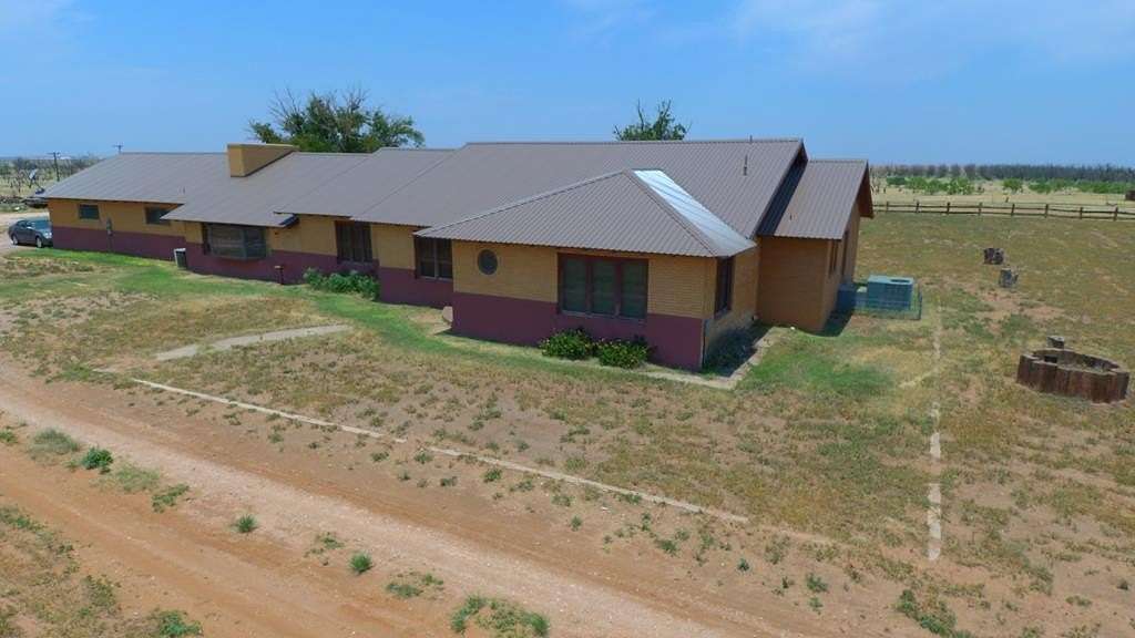 17 Acres of Land with Home for Sale in Lamesa, Texas