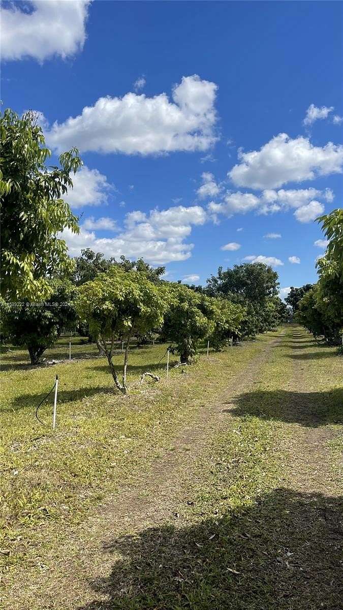 5 Acres of Land for Sale in Homestead, Florida