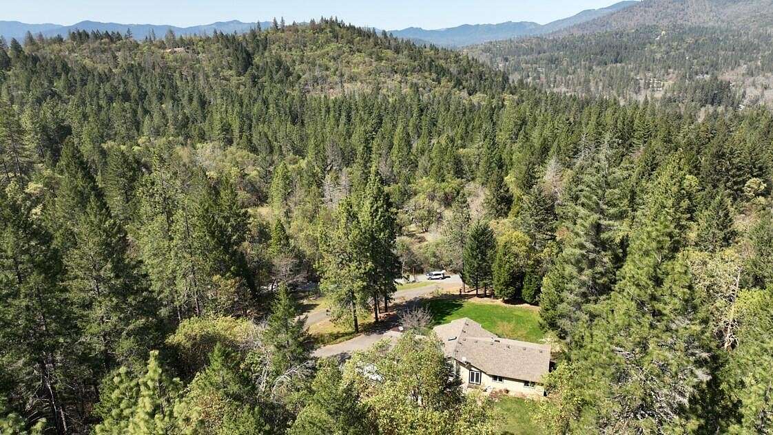 40.2 Acres of Land for Sale in Grants Pass, Oregon