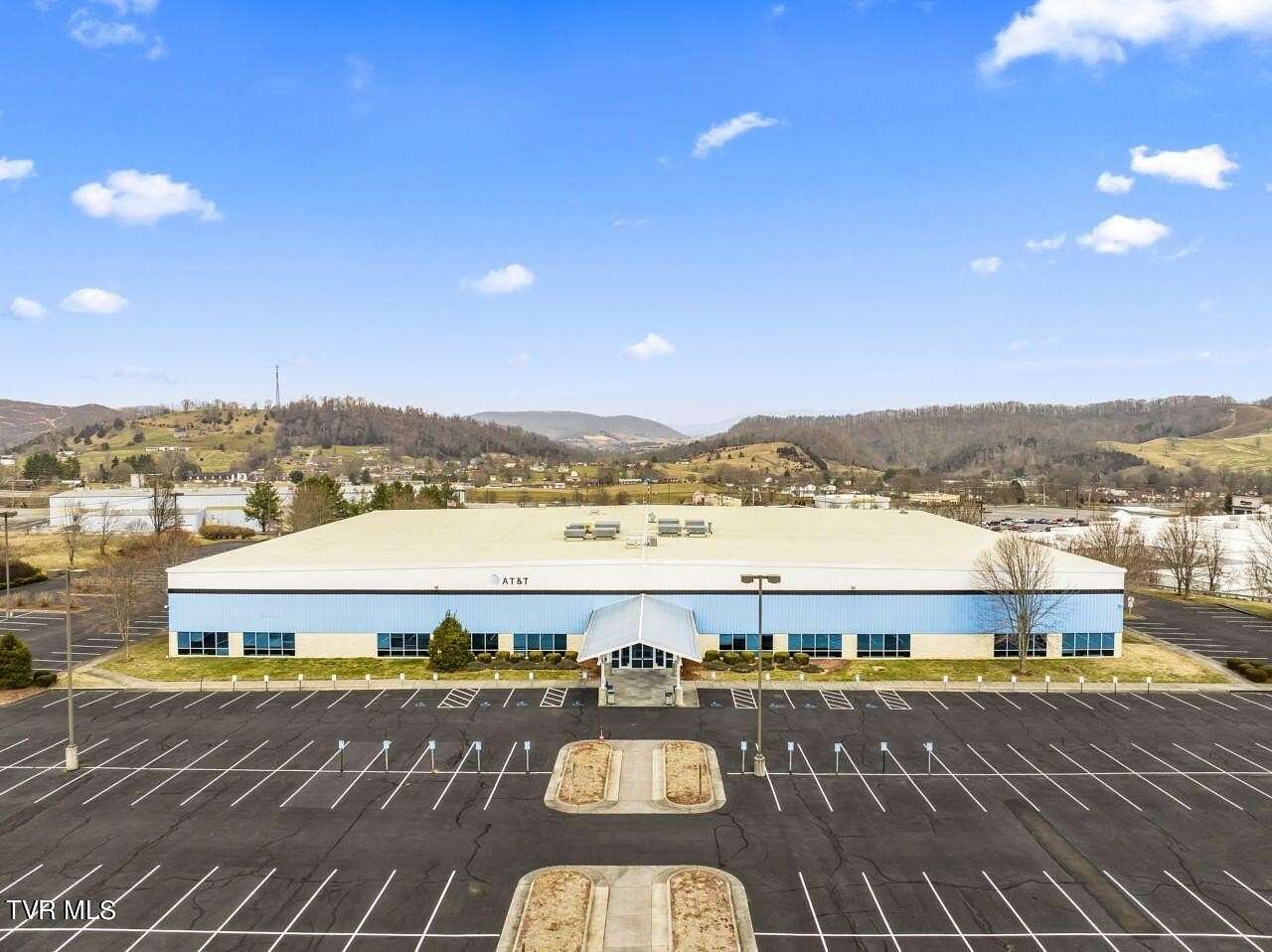 14.7 Acres of Improved Land for Sale in Lebanon, Virginia