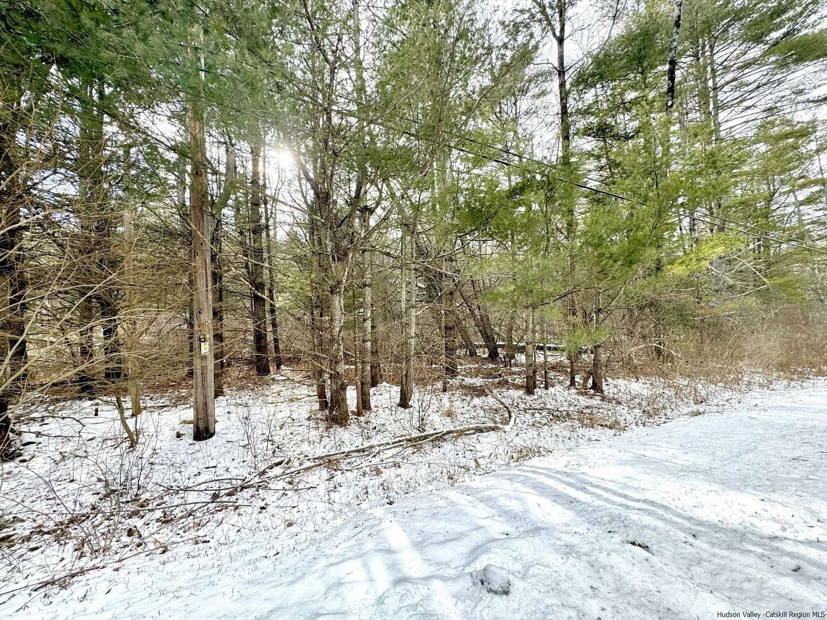 3 Acres of Residential Land for Sale in Bearsville, New York