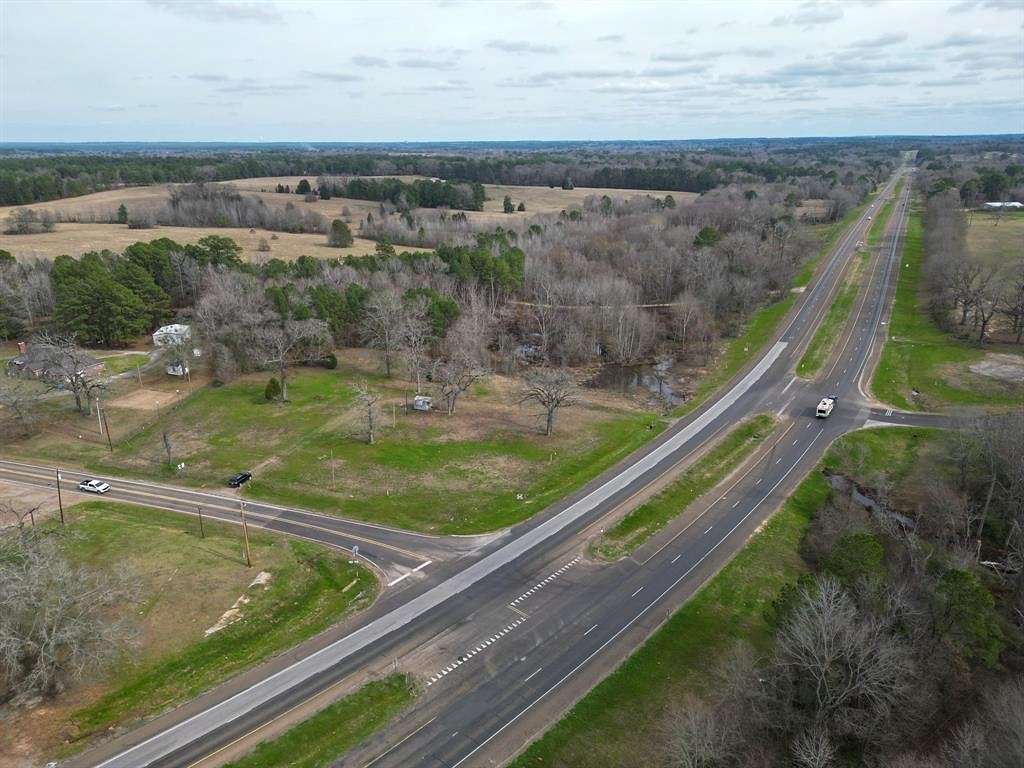6 Acres of Commercial Land for Sale in Henderson, Texas