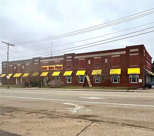 11.4 Acres of Improved Commercial Land for Sale in Cleveland, Ohio
