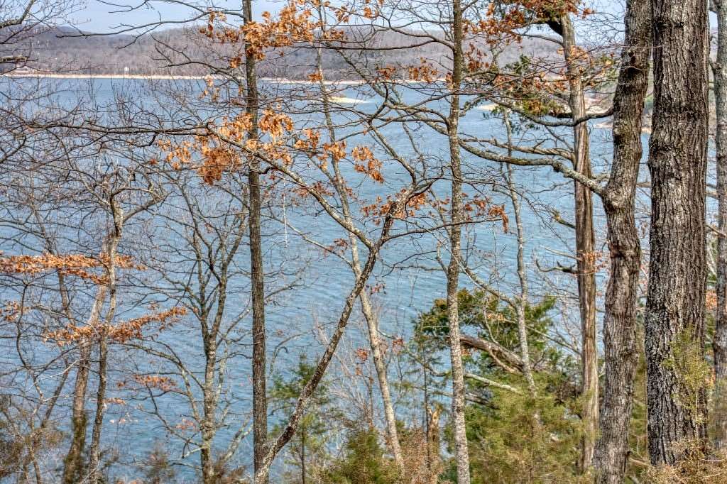 3.16 Acres of Residential Land for Sale in Eureka Springs, Arkansas