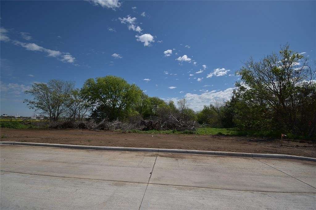 27.5 Acres of Commercial Land for Sale in Cleburne, Texas