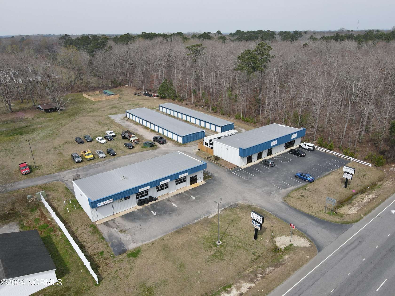 3.4 Acres of Improved Commercial Land for Sale in Windsor, North Carolina