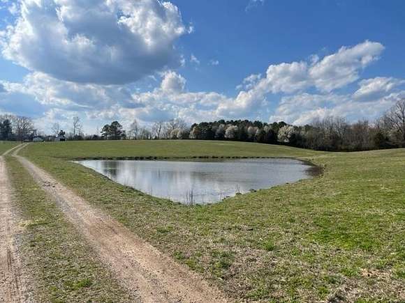 7.1 Acres of Land for Auction in Smithville, Tennessee