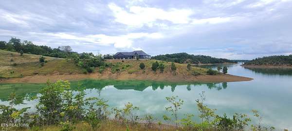 4 Acres of Residential Land for Sale in Dandridge, Tennessee