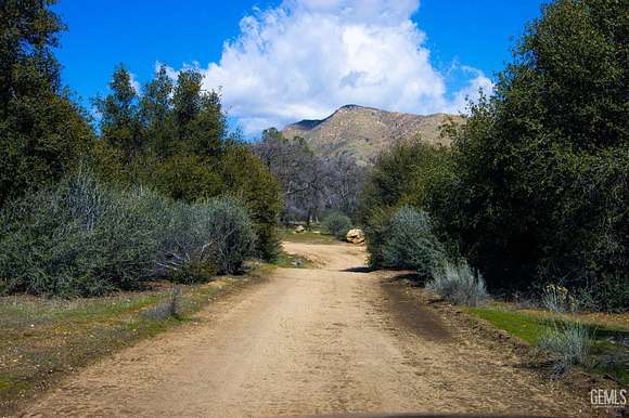 160 Acres of Land for Sale in Caliente, California