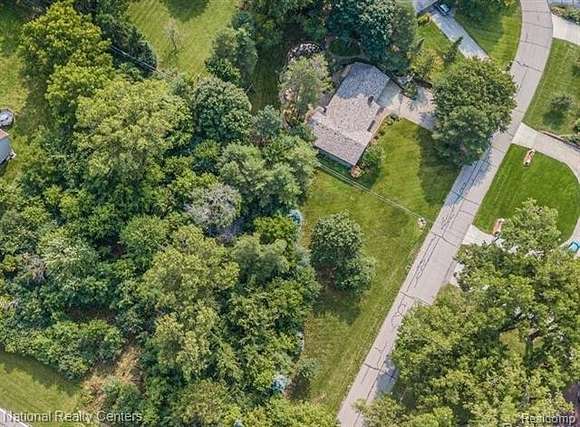 0.56 Acres of Residential Land for Sale in Livonia, Michigan
