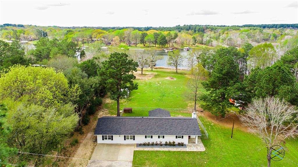 3 Acres of Residential Land with Home for Sale in Athens, Texas