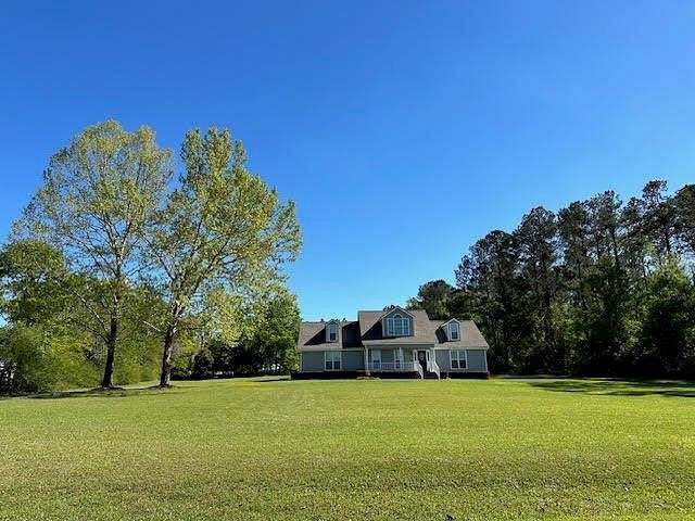 2 Acres of Residential Land with Home for Sale in Valdosta, Georgia