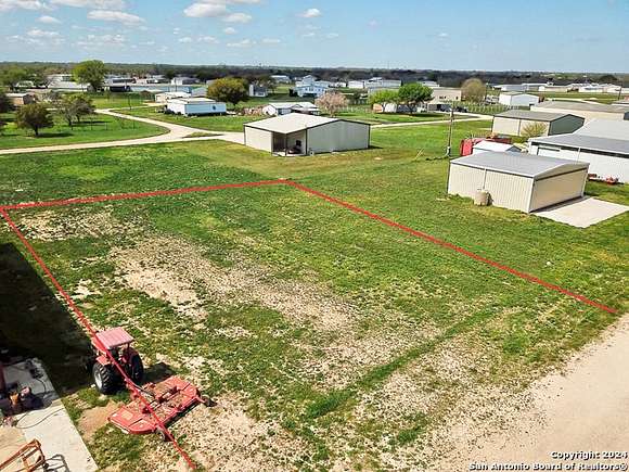 0.33 Acres of Residential Land for Sale in Marion, Texas