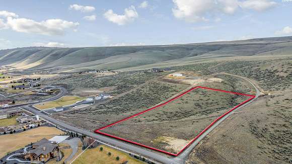 5.2 Acres of Residential Land for Sale in Kennewick, Washington