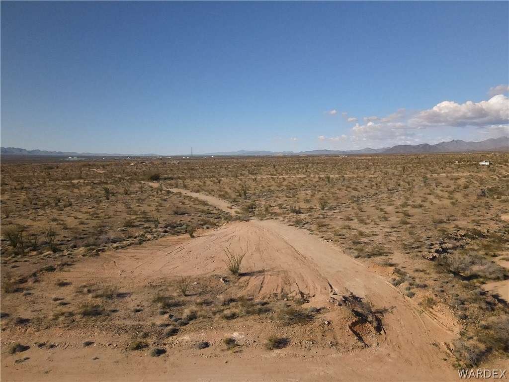 1.1 Acres of Land for Sale in Yucca, Arizona