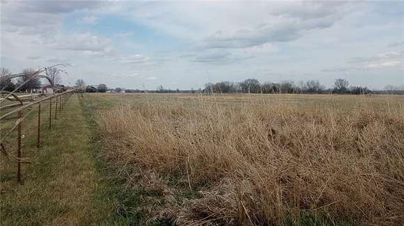 17.9 Acres of Land for Sale in Louisburg, Kansas
