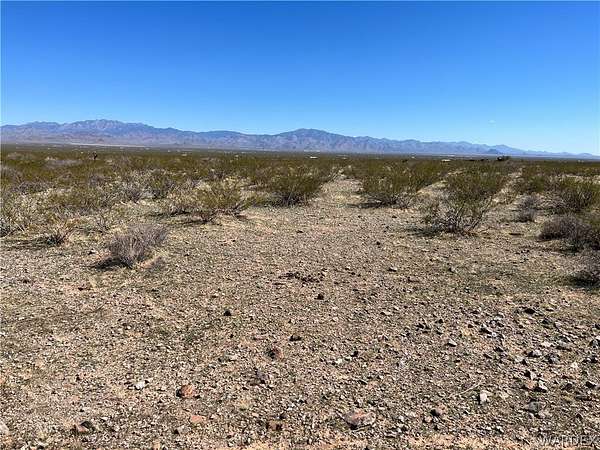 2.35 Acres of Land for Sale in Golden Valley, Arizona