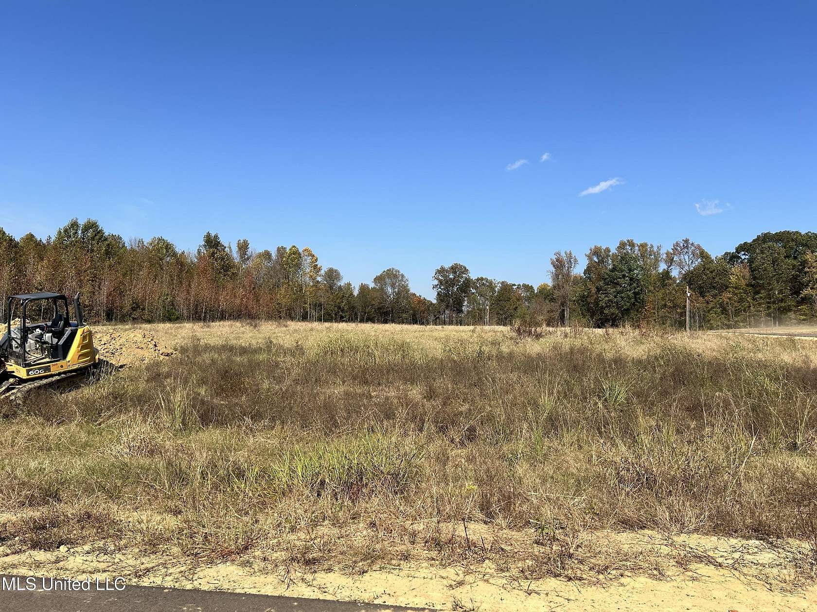 1.81 Acres of Land for Sale in Lake Cormorant, Mississippi