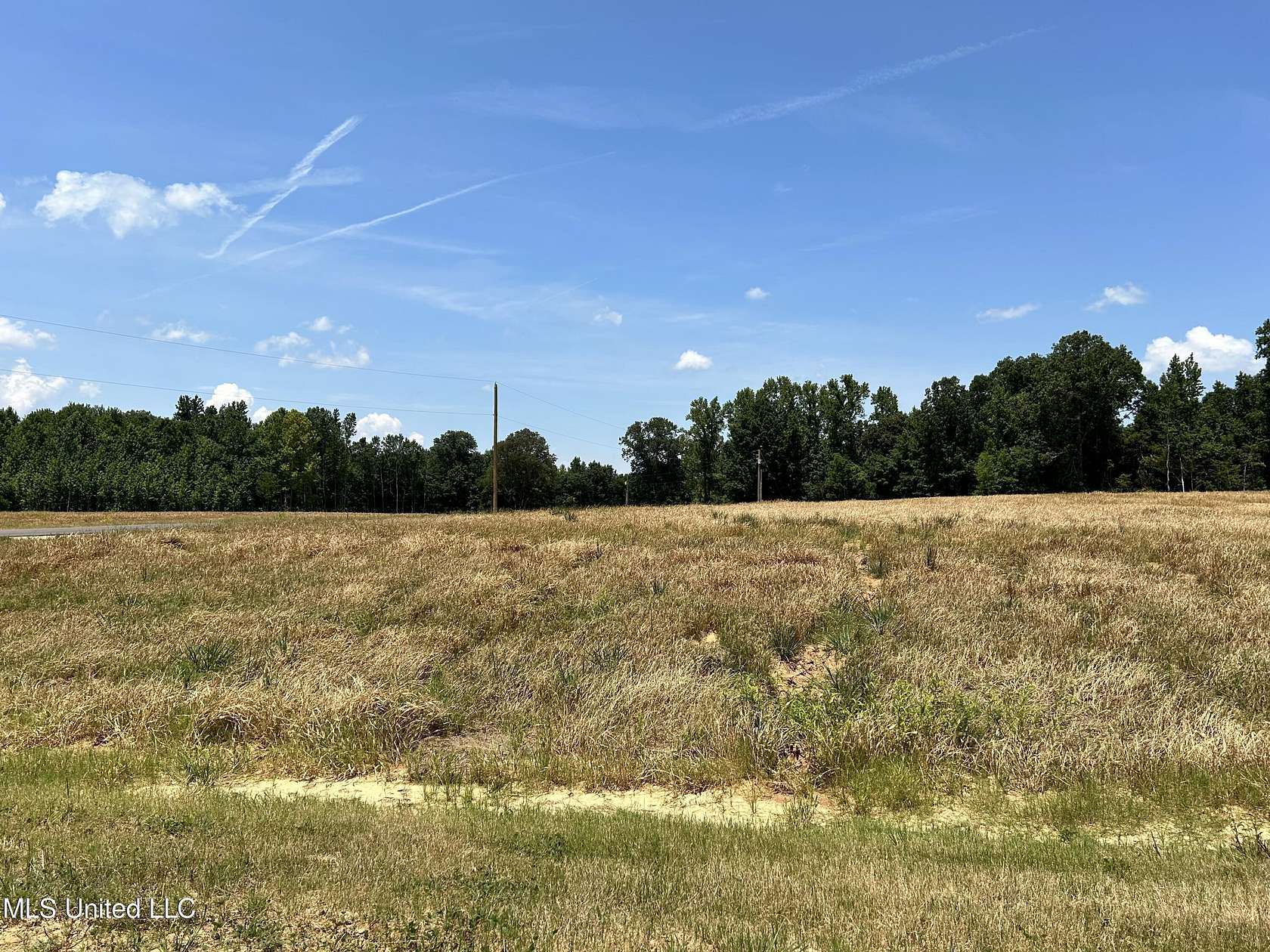 2.1 Acres of Land for Sale in Lake Cormorant, Mississippi