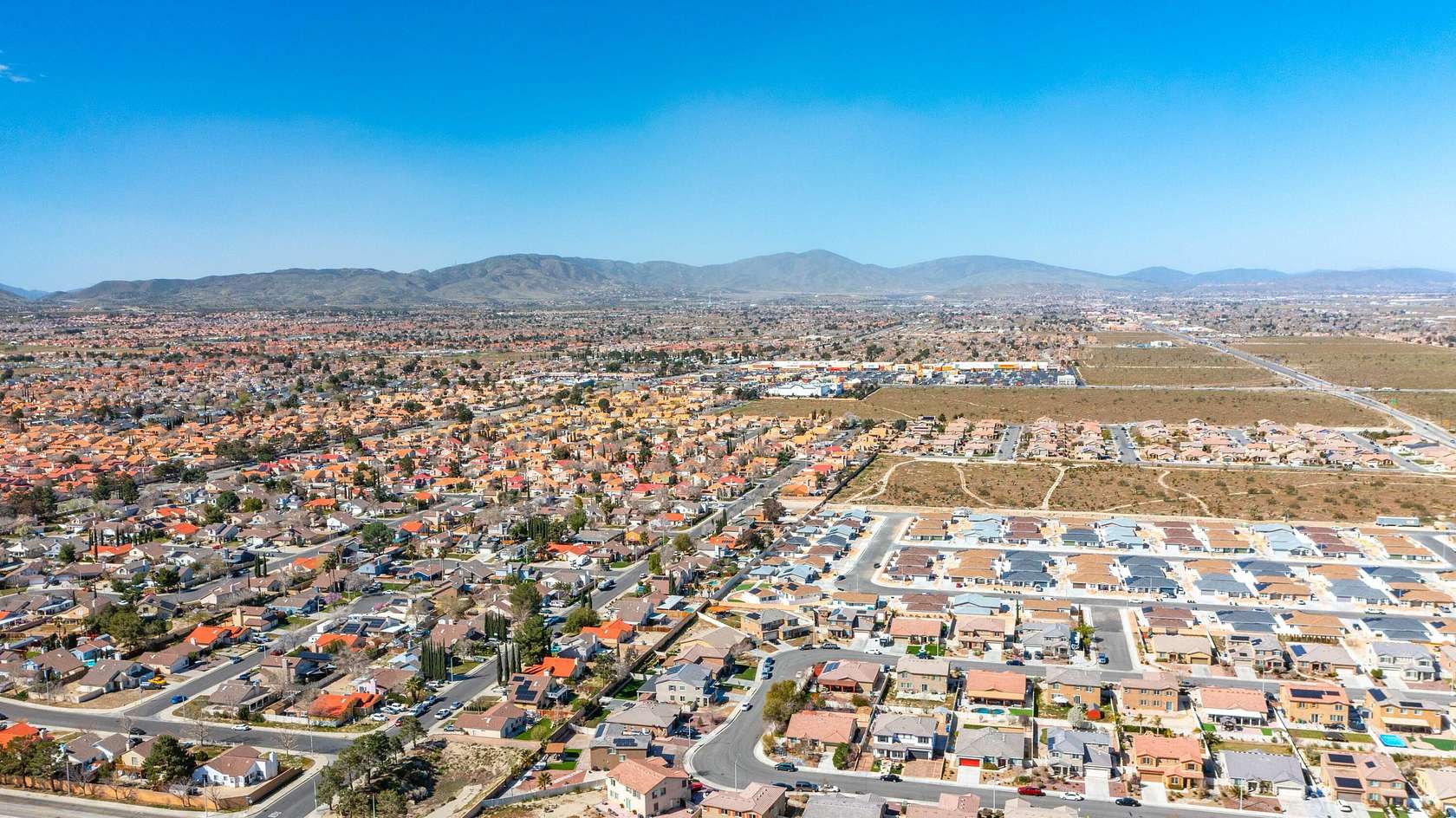 1.1 Acres of Land for Sale in Palmdale, California