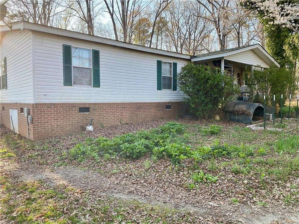 4.1 Acres of Residential Land with Home for Sale in Abbeville, South Carolina
