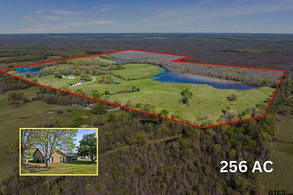 256 Acres of Land with Home for Sale in Mount Pleasant, Texas