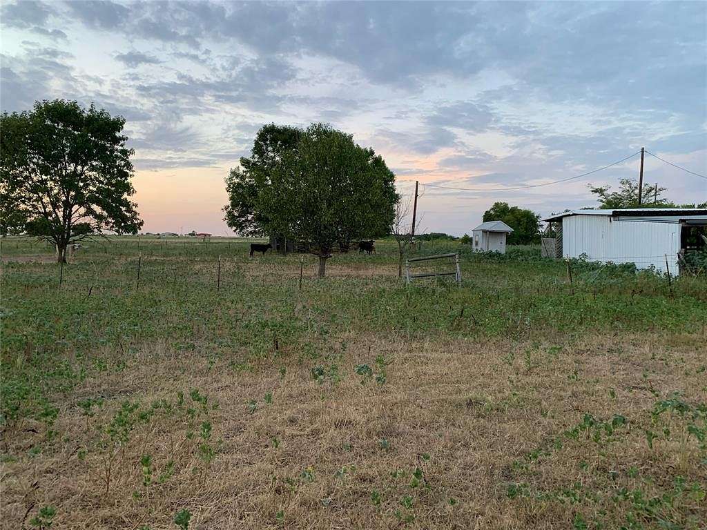 10.1 Acres of Recreational Land & Farm for Sale in Ladonia, Texas