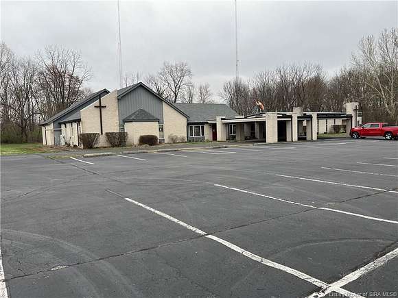 5 Acres of Improved Commercial Land for Sale in Jeffersonville, Indiana