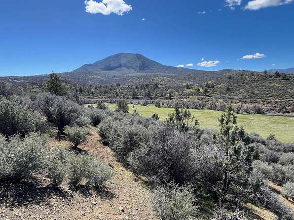 1.33 Acres of Land for Sale in Hornbrook, California