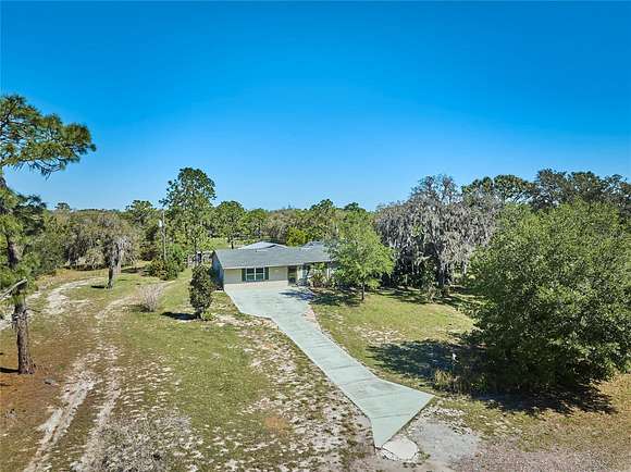 5.3 Acres of Land with Home for Sale in Lake Wales, Florida