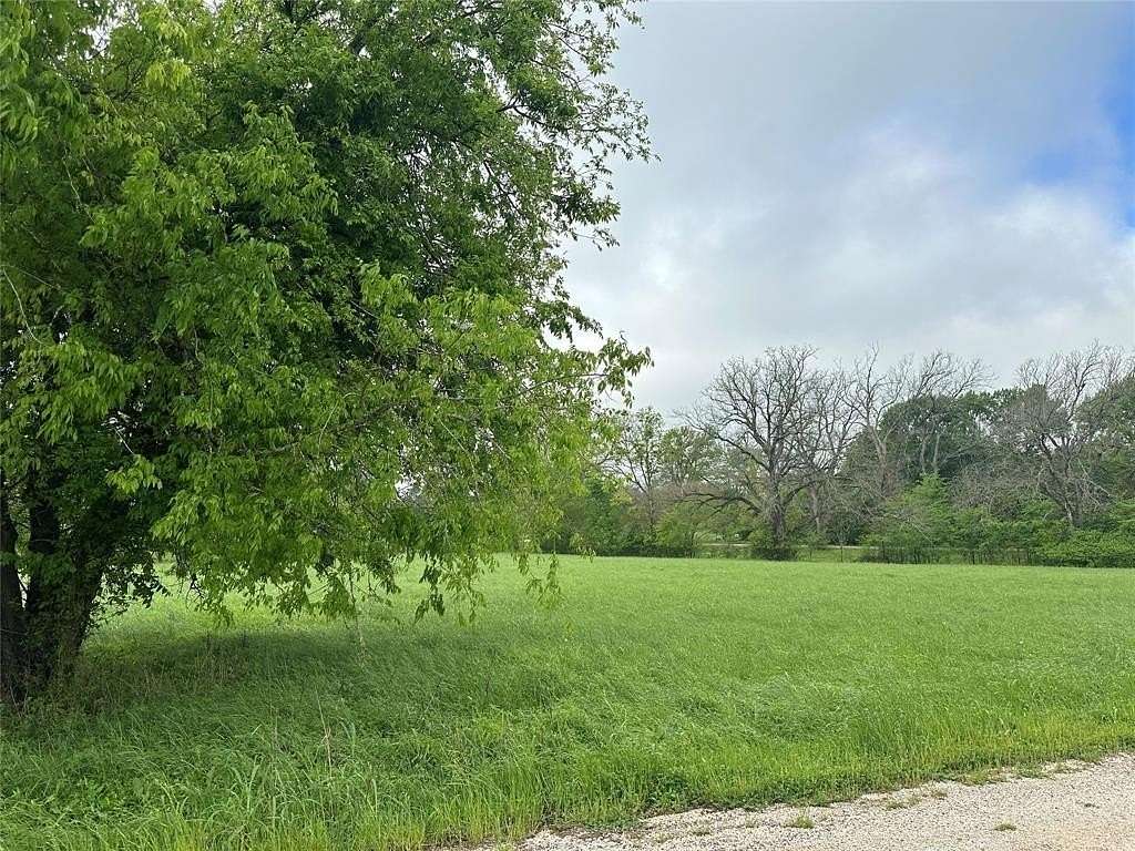 Land for Sale in Smithville, Texas