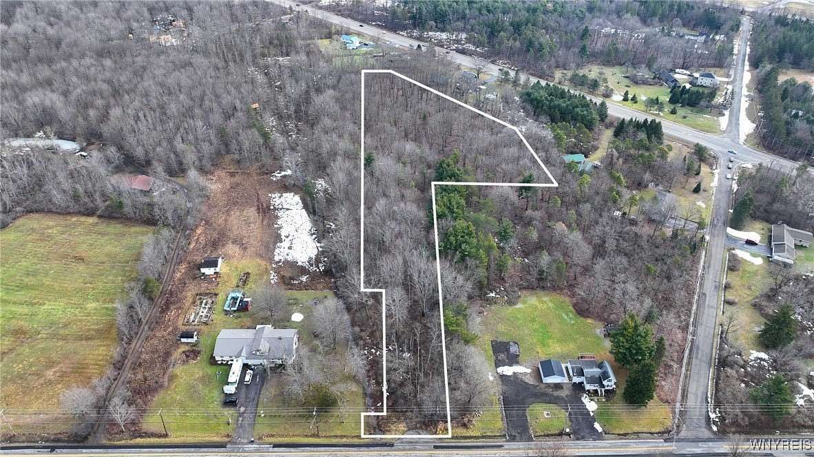 4.1 Acres of Residential Land for Sale in Hamburg, New York