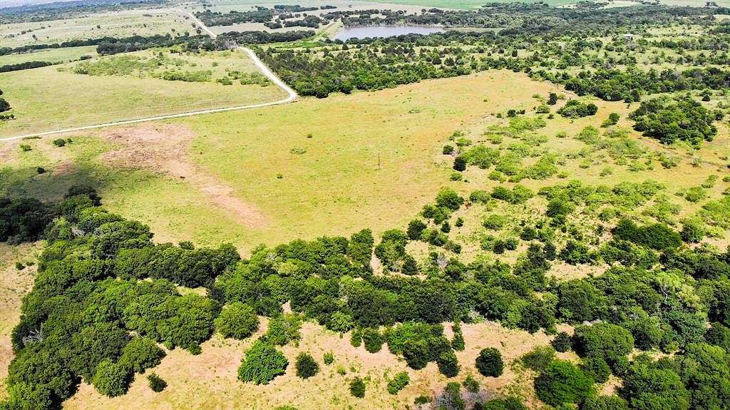 11.8 Acres of Agricultural Land for Sale in Grandview, Texas