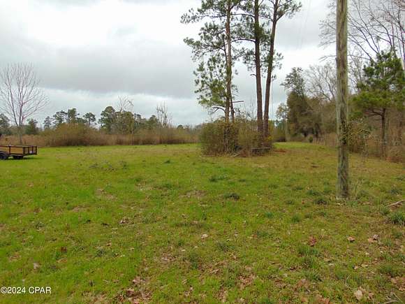 109 Acres of Land with Home for Sale in Cottondale, Florida