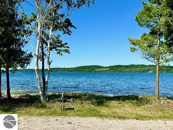 0.98 Acres of Residential Land for Sale in Lake Leelanau, Michigan